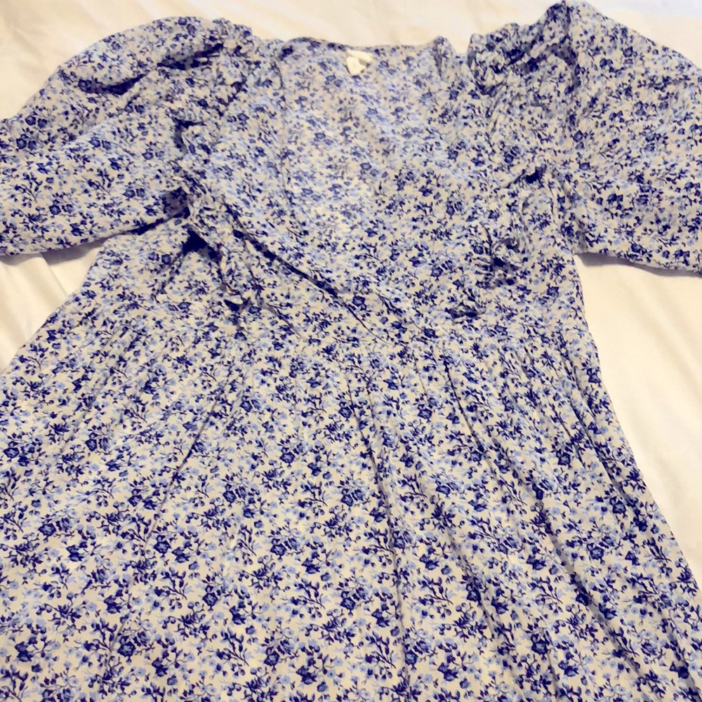 H&M floral dress 👗